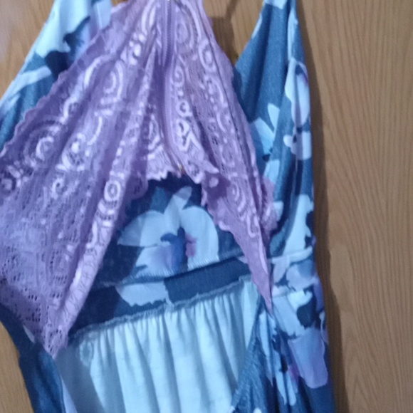 Summer dress - Picture 3 of 4